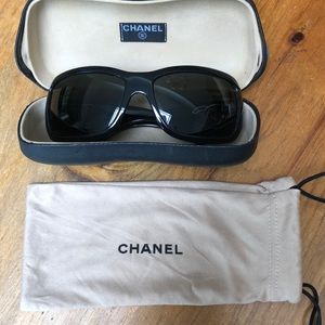 CHANEL sunglasses
